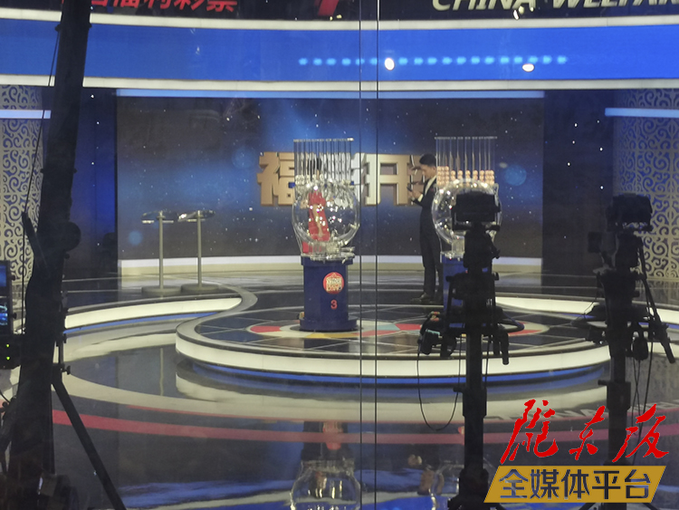 ww4949現(xiàn)場直播開獎,精細化實施分析_YVD10.696文化版