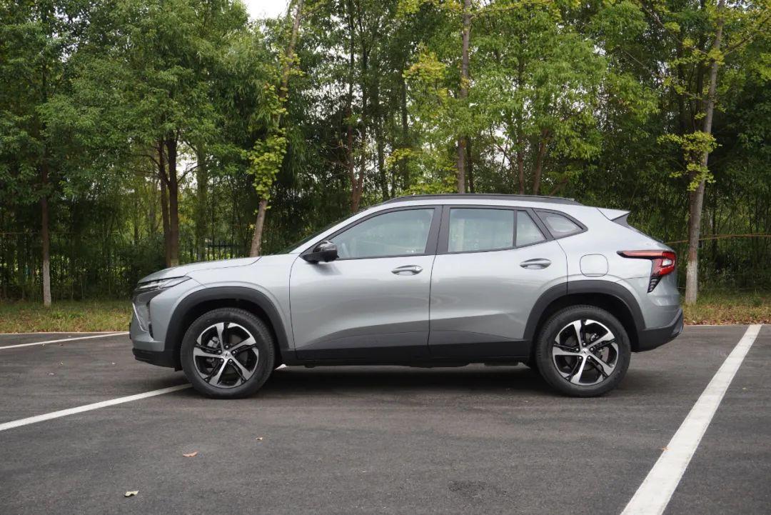 雪弗萊最新款，開(kāi)啟一段溫馨的駕駛之旅