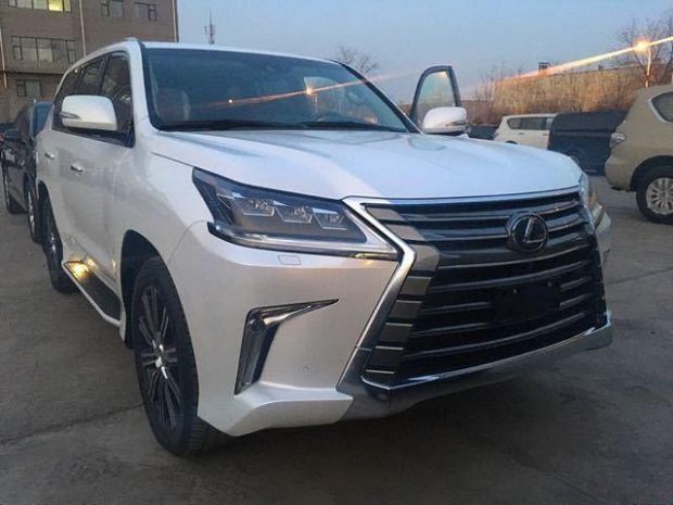 雷克薩斯270最新報價，時代標(biāo)桿豪華轎車之選