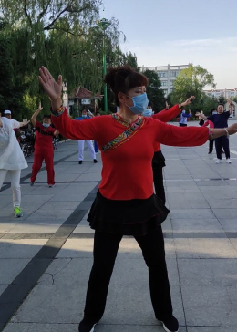 最新廣場舞火了，美了美了舞動風采