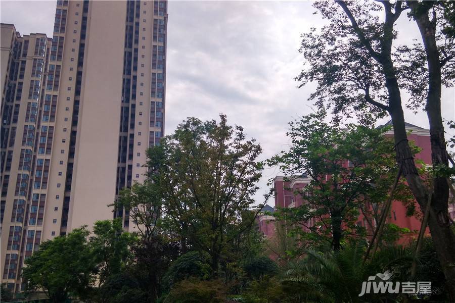 溫江光華大道最新房價走勢及分析