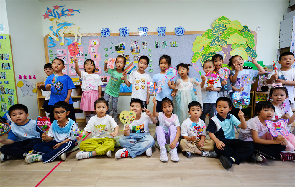 親子活動(dòng)最新進(jìn)展及其影響，回溯最新動(dòng)態(tài)與啟示