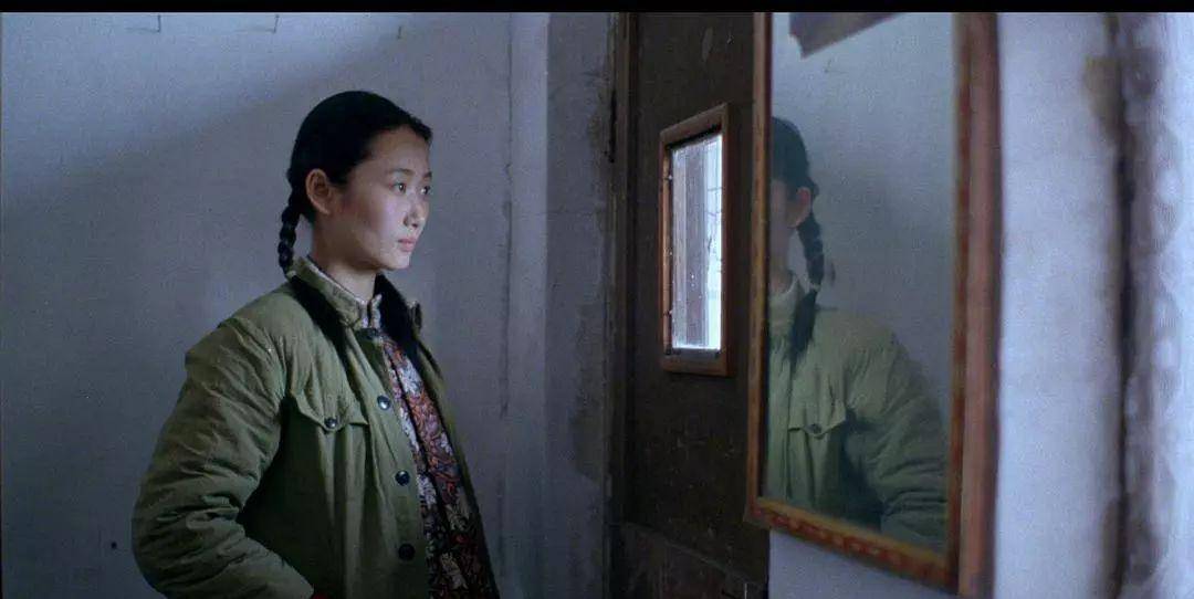 演員任逍遙，舞臺與銀幕的魅力人生探索