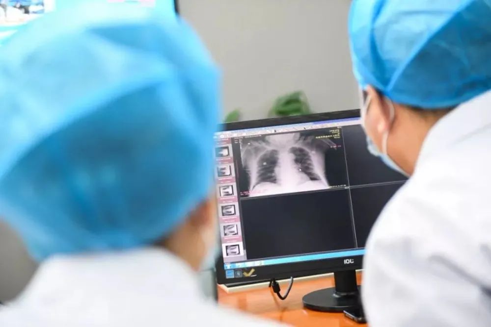 最新疫情動態(tài)圖，疫情與歡樂生活的交織