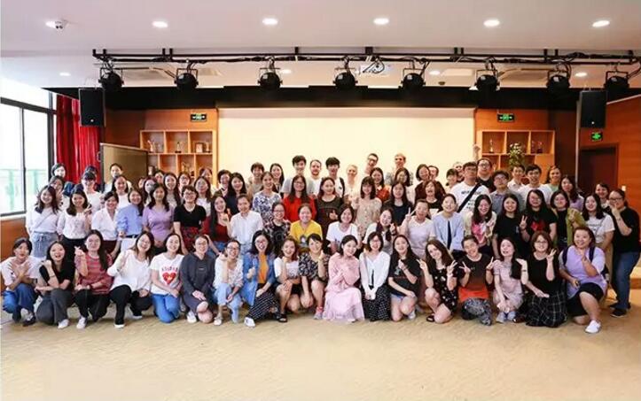 交大昂立引領(lǐng)科技創(chuàng)新，塑造未來教育新模式，最新動(dòng)態(tài)揭秘