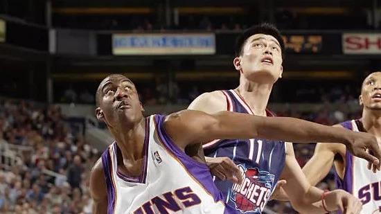 娛樂(lè)圈明星的職業(yè)與生存狀態(tài)，明星有飯背后的真實(shí)觀察