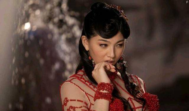 肉蒲團(tuán)女演員的勵(lì)志之旅，變化、自信與成就感的探索