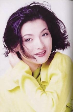 80后女演員的心靈之旅，探尋自然美景中的內心寧靜