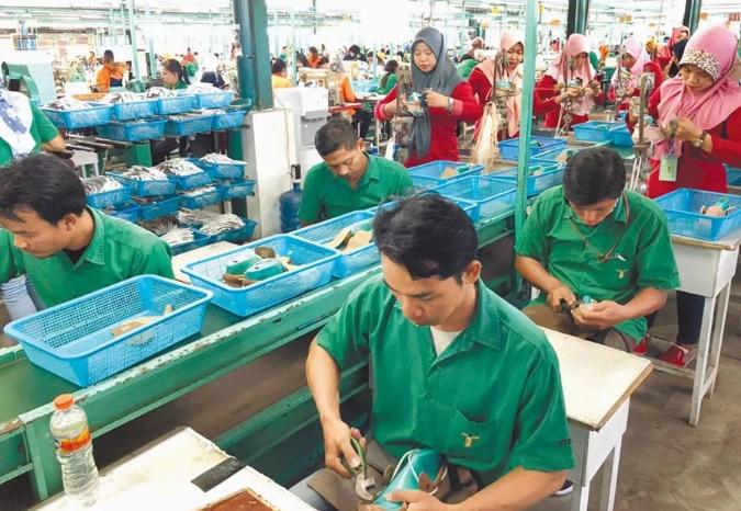 九興鞋業(yè)最新職位招聘，日常趣事與職業(yè)發(fā)展的交匯點(diǎn)