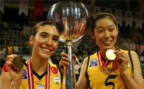 運(yùn)動(dòng)場(chǎng)館燈具 第131頁