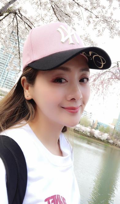 臀部打針視頻，文化現(xiàn)象的深度解讀與探討