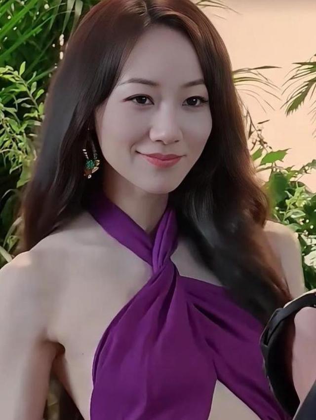 女性頭像時尚潮流演變，最新風(fēng)尚與2025年流行趨勢預(yù)測