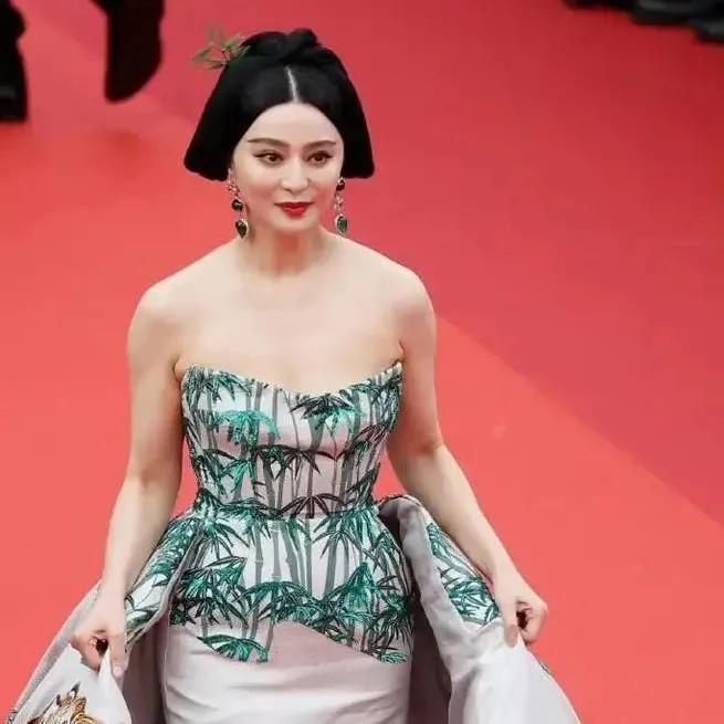 范冰冰最新動(dòng)態(tài)報(bào)道，揭秘最新資訊！