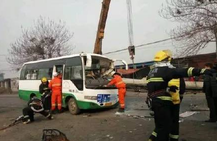 欒城車站車禍最新消息及小巷美食探索揭秘