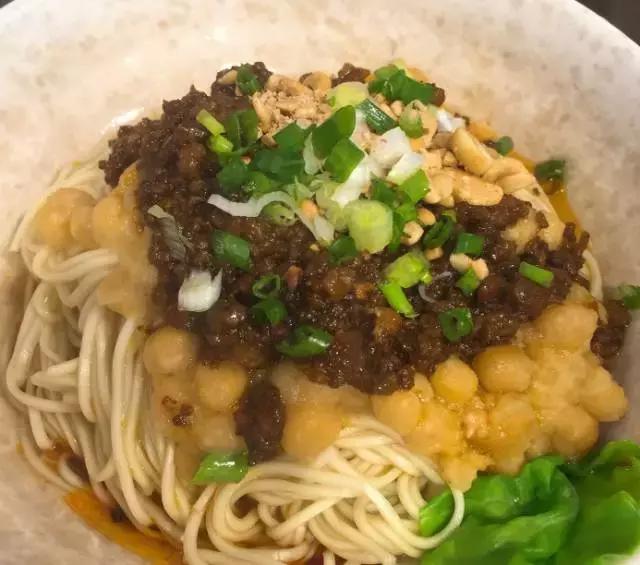 最新重口話題深度論述，揭示觀點與探討熱議