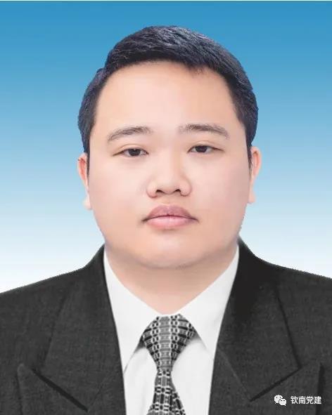 科技革新引領(lǐng)未來(lái)，最新區(qū)干部任職公示揭示智慧藍(lán)圖