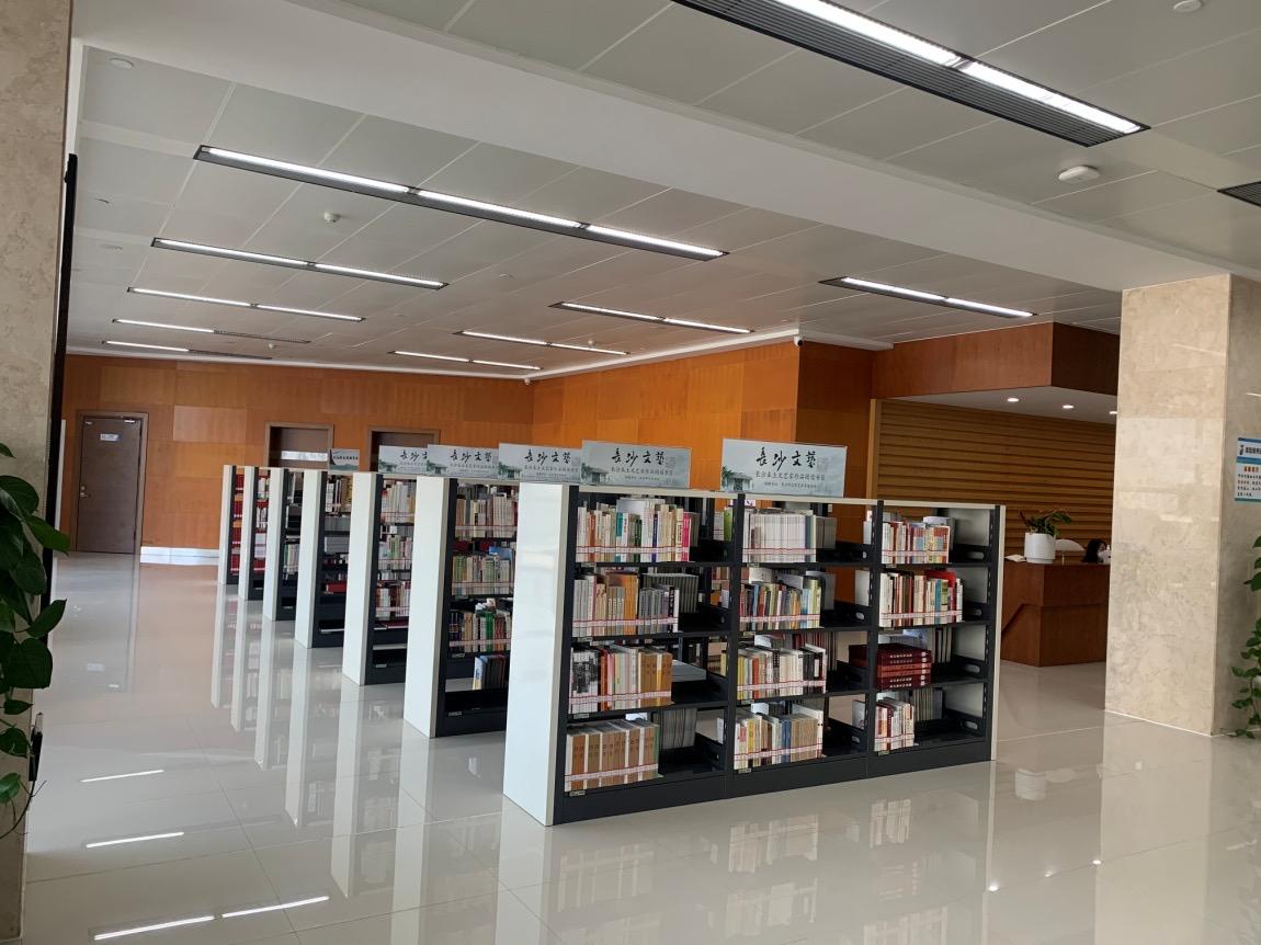 何頓最新作品，引領(lǐng)你進(jìn)入獨特的文學(xué)之旅