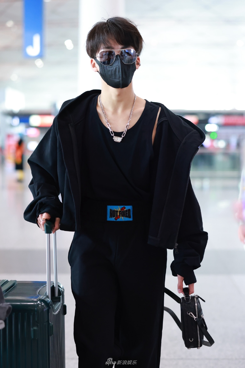 何洛洛機(jī)場最新動(dòng)態(tài)，自然美景的輕松探索之旅